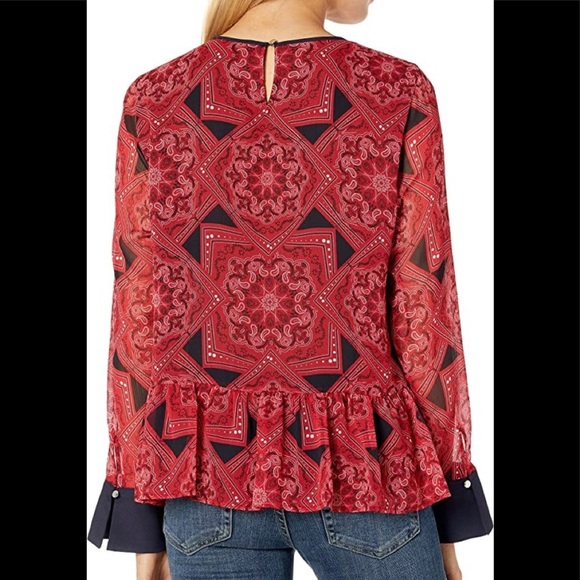 NWT Tommy Hilfiger Printed Longsleeve Peplum Top - Picture 2 of 9